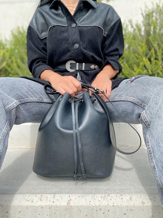 Produktbild Only-Bags.Store Schwarzes Leder Bucket Bag, schwarze Geldbörse, Umhängetasche, Leder Geldbörse, Geschenk für Sie
