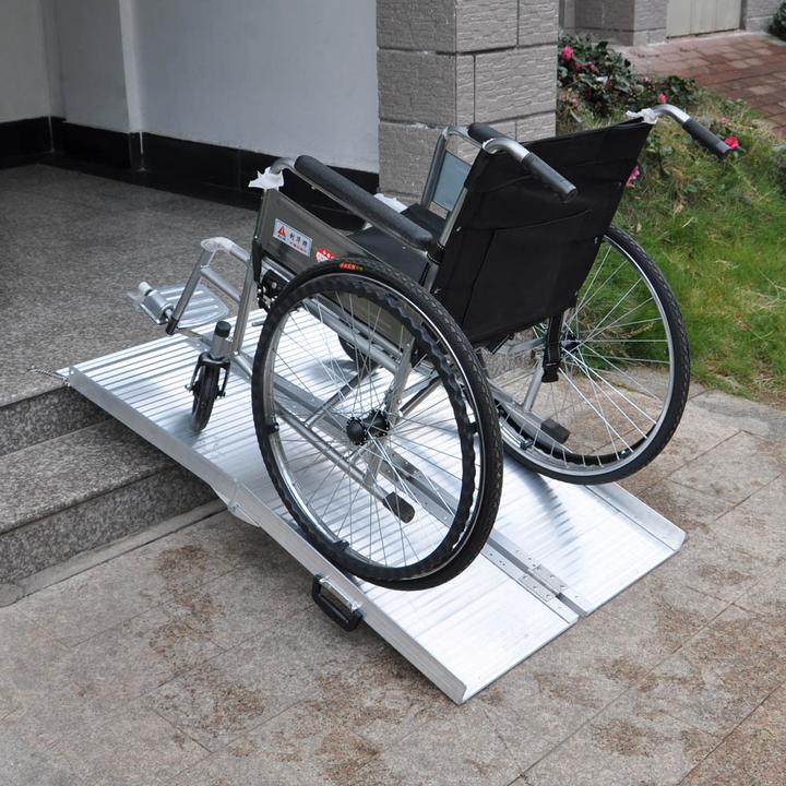 Actual product image Wiltec Wheelchair loading ramp Aluminum 2x foldable 122cm 270kg