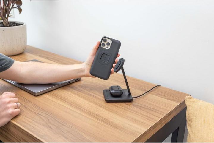 Actual product image Quad Lock Dual Desktop Charger (15 W)
