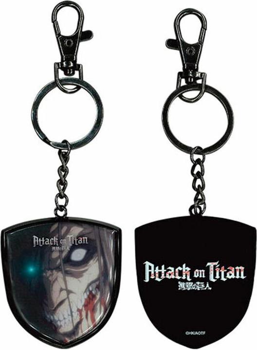 Actual product image SD Toys Attack on Titan Metall-Schlüsselanhänger Titan 7 cm