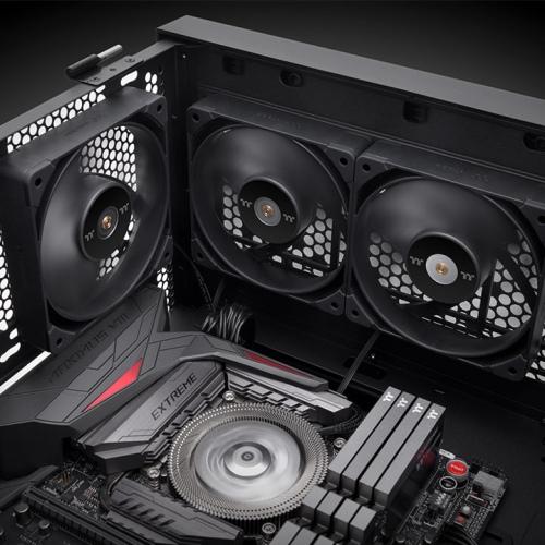 Immagine prodotto Thermaltake TT TOUGHFAN 12 Pro 1s bk CL-F139-PL12BL-A (120 mm, 1 x)