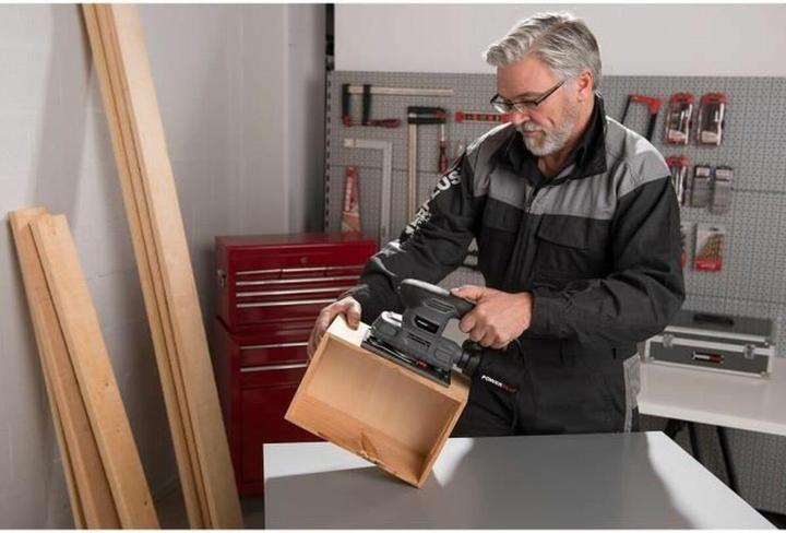 Actual product image Powerplus Orbital sander 180W - 5 Acc. (Sander, 180 W)