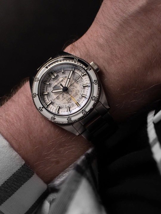 Produktbild Spinnaker SP-5118-33 Fleuss (Taucheruhr)