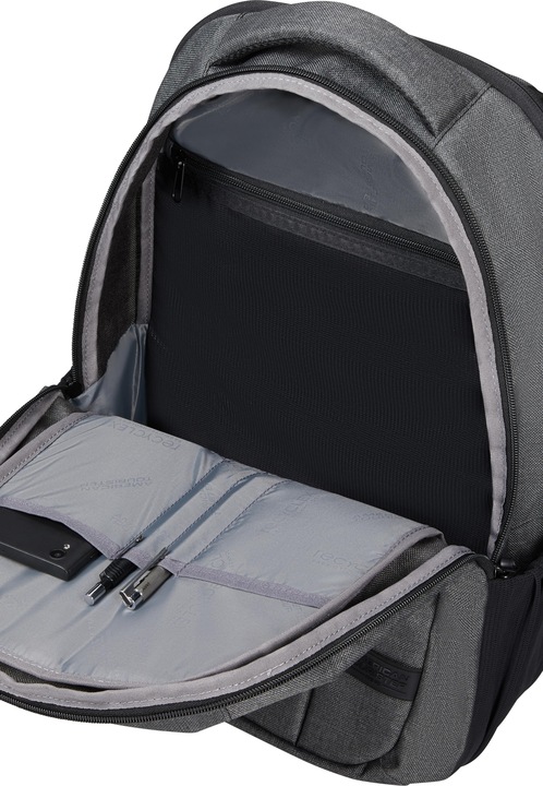 Actual product image American Tourister Streethero (18 l)
