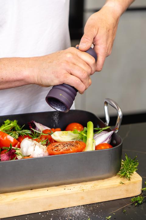 Actual product image Master Class Salt or Pepper Capstan Mill (Pepper, Salt)