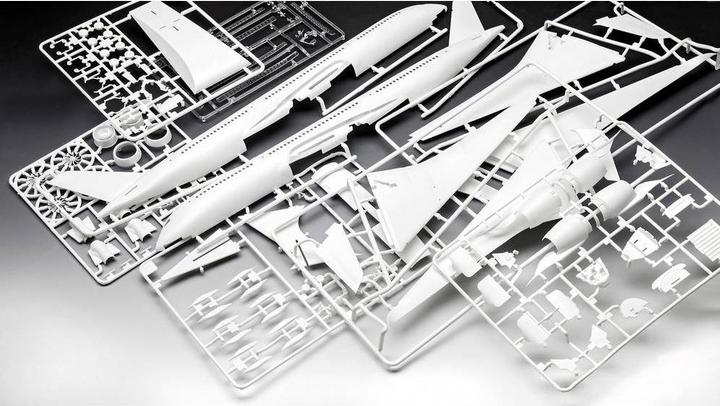 Actual product image Revell Airbus A350-900 Lufthansa New Livery