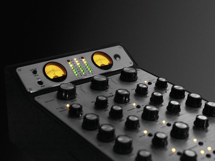Produktbild Omnitronic TRM-222 (Studio- und Livemixer)