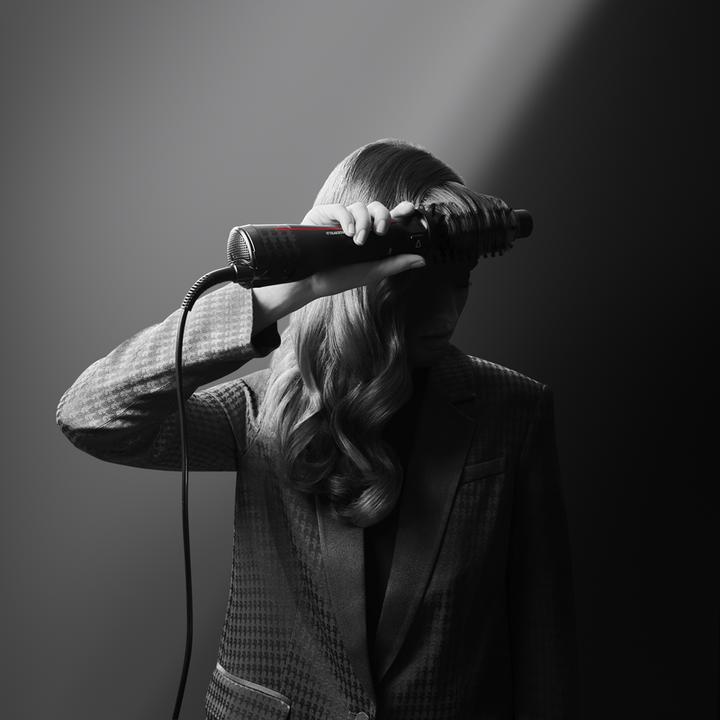 Image du produit Rowenta x Brosse ronde Karl Lagerfeld