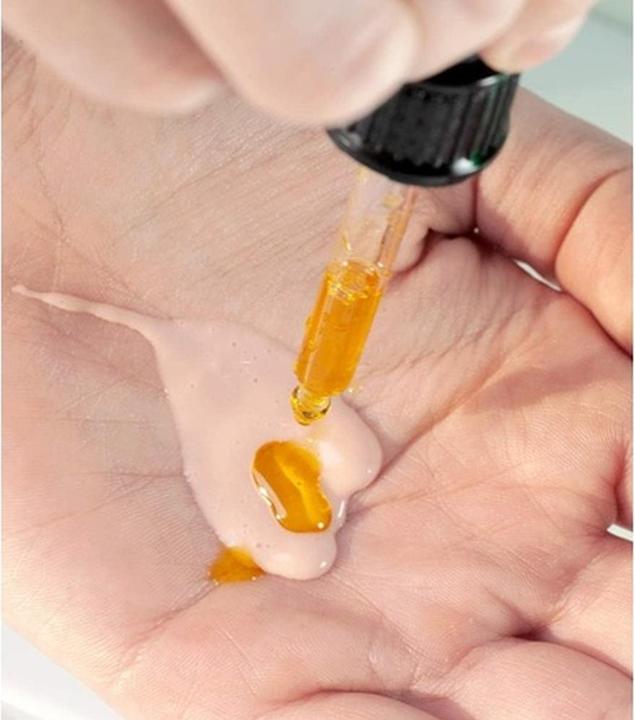 Produktbild Madara Superseed beruhigendes Schönheitsöl "Soothing Hydration" (30 ml, Gesichtsöl)