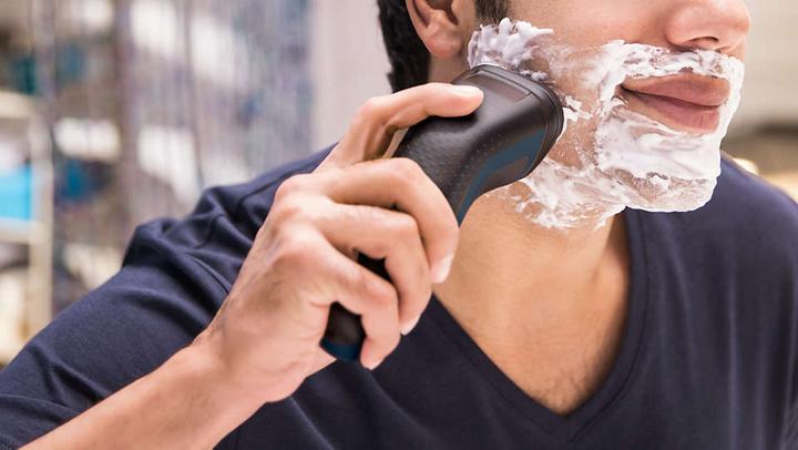 Produktbild Philips Shaver Series 1000 Aqua Touch (S1121/41)