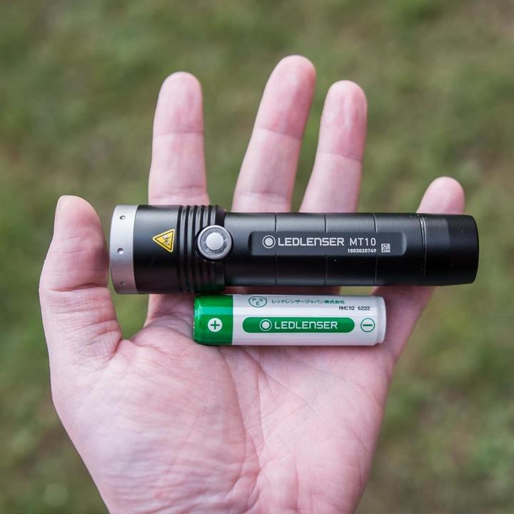 Actual product image Ledlenser MT10 with 1x CR18650 battery (12.80 cm, 1000 lm)