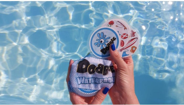 Produktbild Asmodée Dobble Waterproof (Eco-sleeve, Ed. Italiana) (Italienisch)