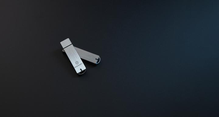 Image du produit Kingston IronKey S1000 Enterprise (4 Go, USB-A)