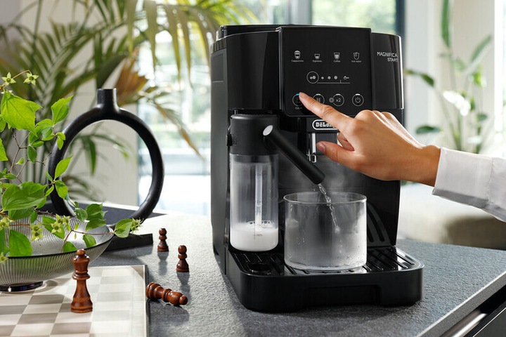 Productafbeelding De'Longhi Magnifica Startmelk