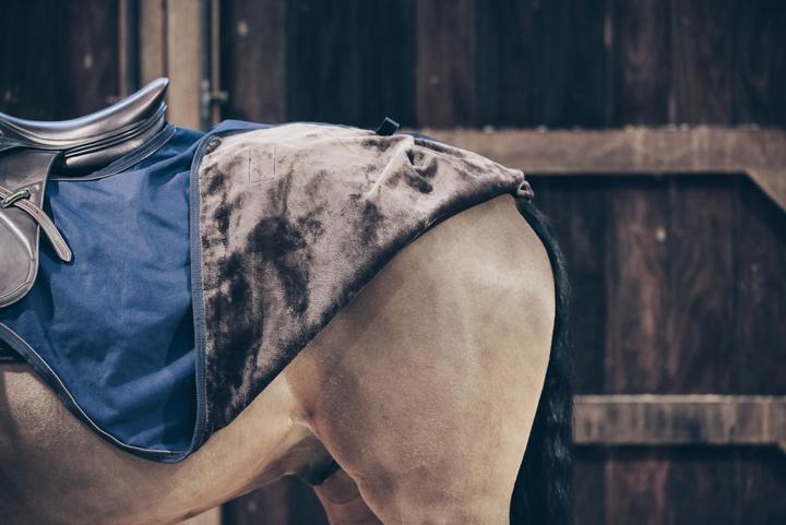 Produktbild Kentucky Horsewear Ausreitdecke Riding Rug all Weather 160g