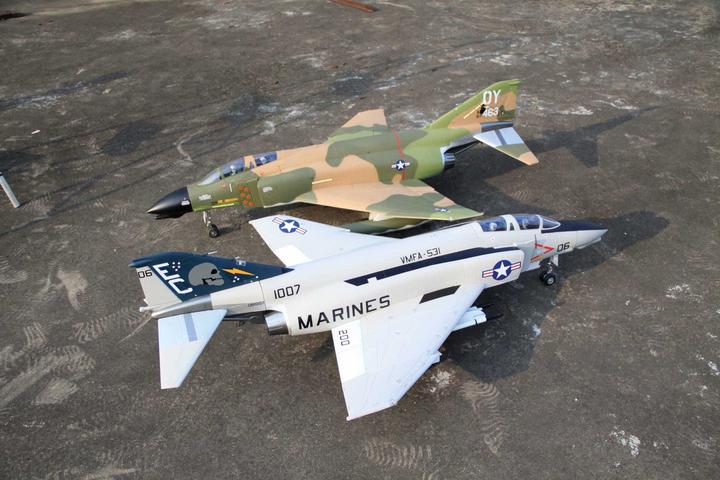 Produktbild Freewing F-4 Phantom II (Gray Color) PNP 8S 90mm Jet EDF (Jet)