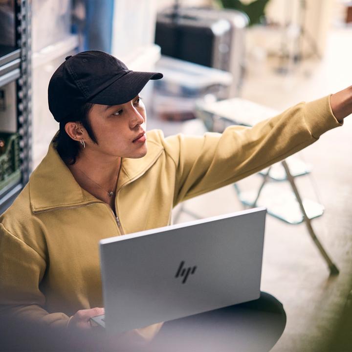 Produktbild HP Pavilion Plus 14-ew1172ng (14", 512 GB, 32 GB, DE, Intel Core Ultra 7 155H)