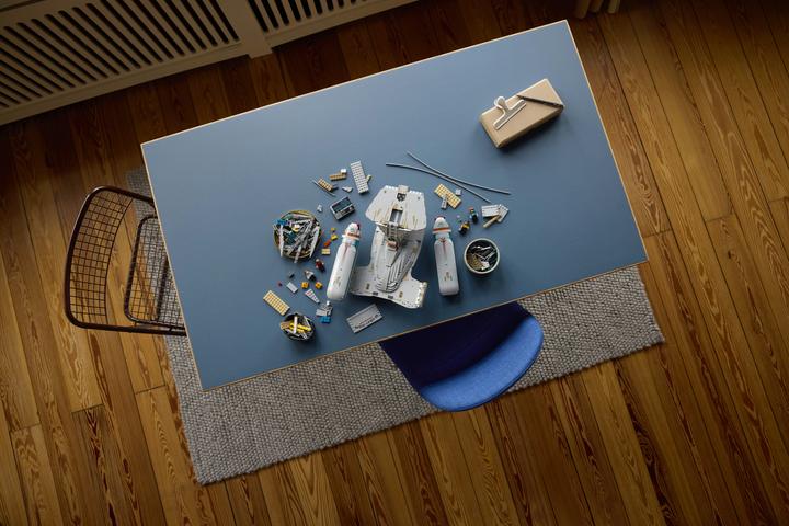 Productafbeelding LEGO Star Trek U.S.S. Enterprise NCC-1701-D (10356, LEGO Icons)