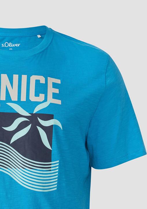 Produktbild S.Oliver T-Shirt Baumwoll-T-Shirt mit Frontprint und Flammgarnstruktur (XXL)