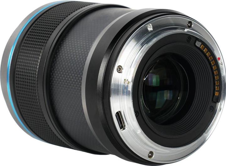 Produktbild Sirui Sniper 16AS12Z-B 16mm F1.2 APS-C/S35 Auto-Focus Lens(Z Mount, Black, Carbon Fiber) (Nikon Z, APS-C / DX)