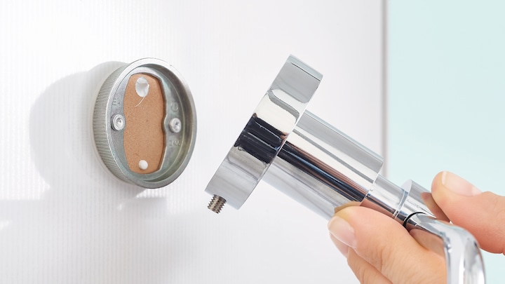 Actual product image tesa LOXX WC replacement roll holder incl. adhesive solution without drilling