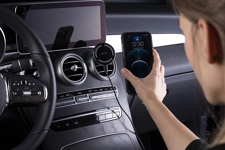 Produktbild Epico Magnetic Wireless Car Charger (MagSafe compatible) 15W/10W/7,5W + 18W QC (USB-C)