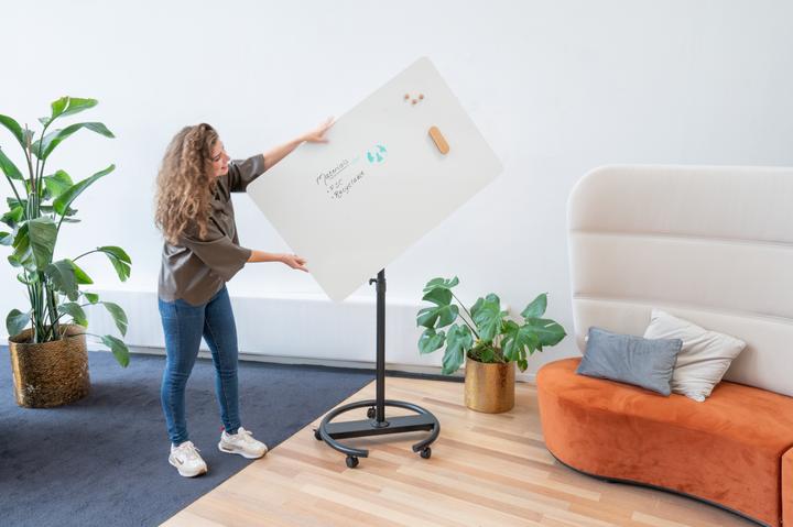 Produktbild Legamaster SKETCH INFINITE mobiles Flipchart Rundfuss