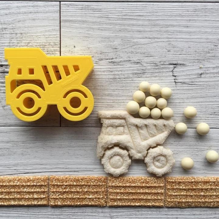 Actual product image Lunch Punch Sandwich Ausstechformen Baustellenfahrzeuge