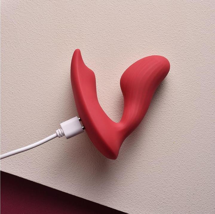 Actual product image Magic Motion Umi Smart Wearable Dual Motor Vibrator