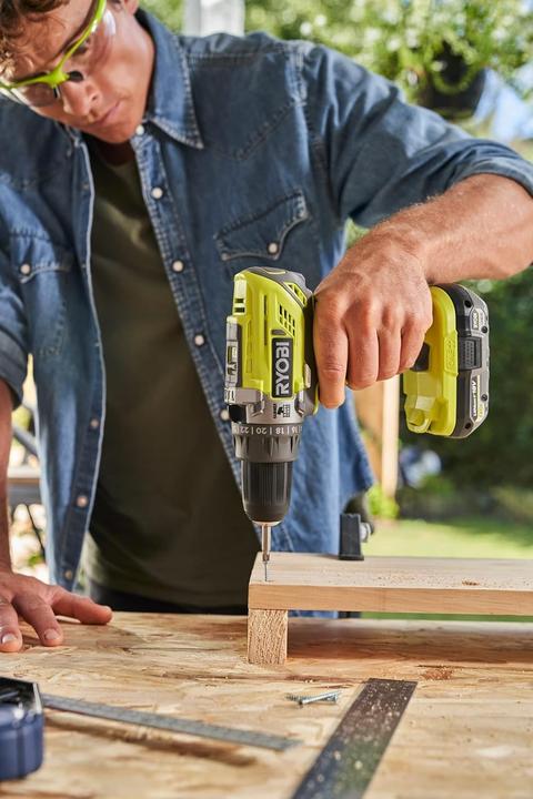 Actual product image Ryobi Ensemble de 9 outils 18V avec perçage, vissage, ponçage, sciage et éclairage
