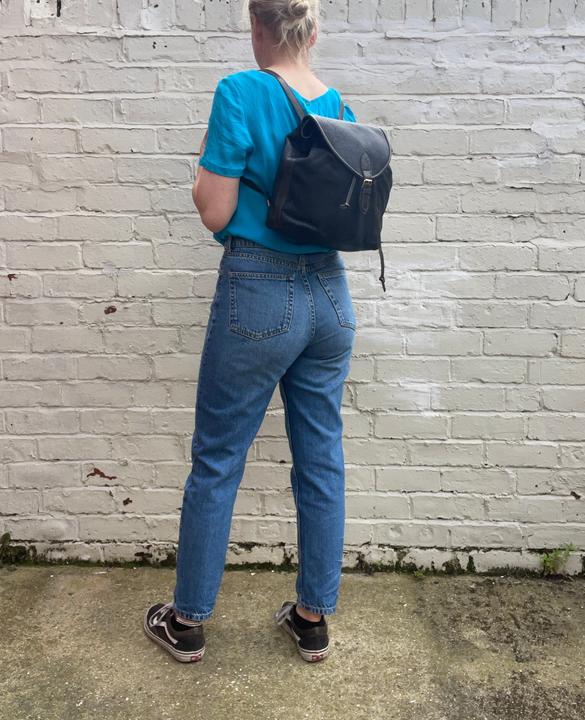 Image du produit Only-Bags.Store Petit sac à dos en cuir italien bleu marine, sac à dos