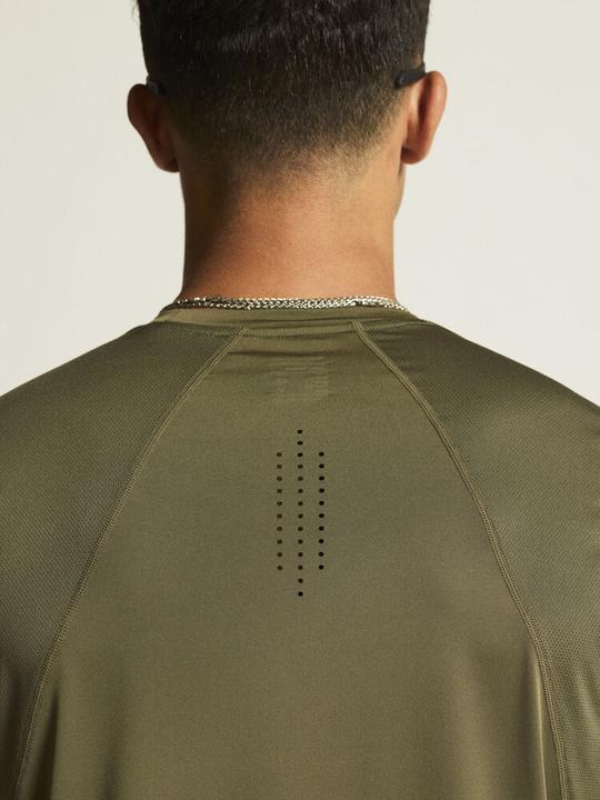 Actual product image Craft Adv Essence L/S Tee 2 (3XL)