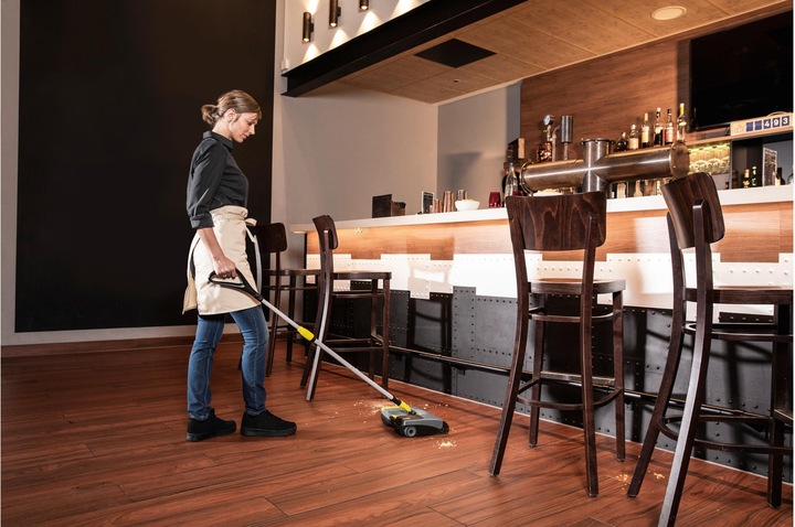 Produktbild Kärcher Professional Akkubesen (1 Stk.)