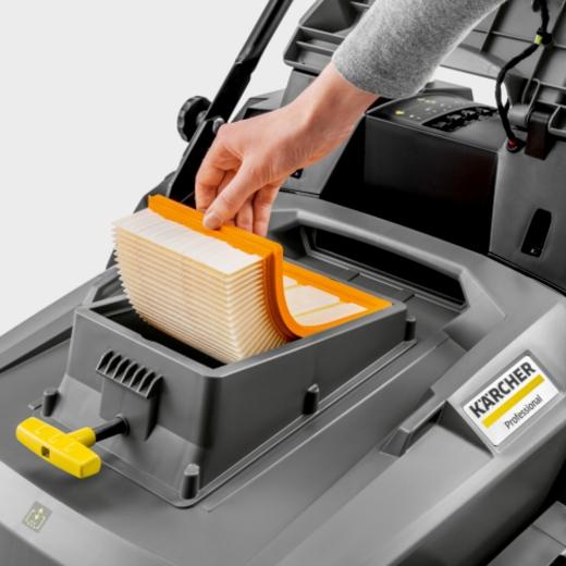 Immagine prodotto Kärcher Spazzatrice KM 70/30 C BP con 2 spazzole laterali