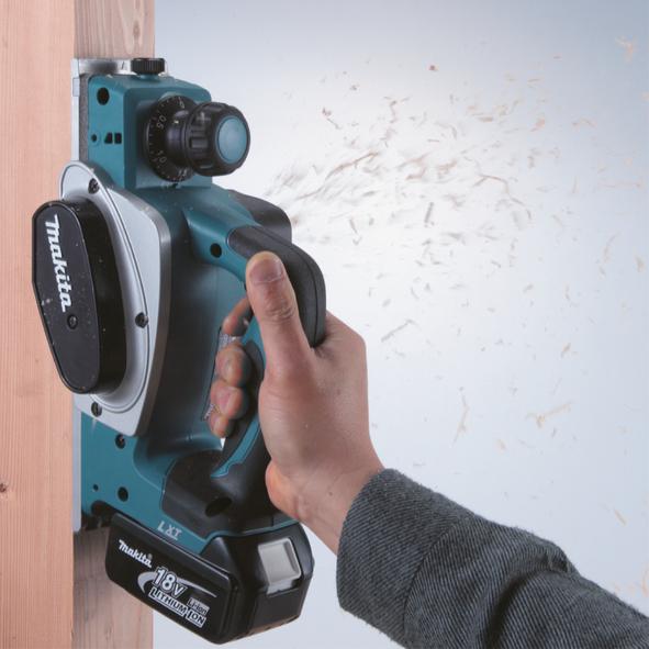 Produktbild Makita 18V Akku-Hobel 82mm DKP180RTJ
