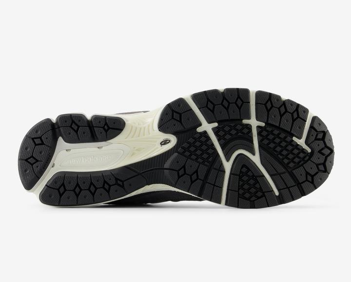 Produktbild New Balance M2002RFB (41.5)