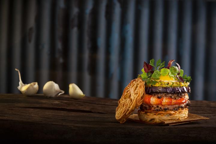 Actual product image Burger Unser (German, Hubertus Tzschirner, Nicolas Lecloux, Dr. Thomas Vilgis, Nils Jorra, 2022)