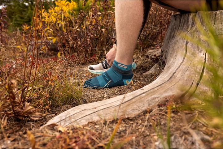 Actual product image Injinji Trail Midweight Mini Crew (37 - 40)