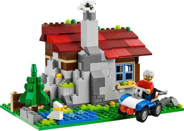 Actual product image LEGO Mountain hut (31025, LEGO Creator Expert)