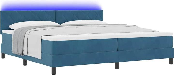 Bleu foncé