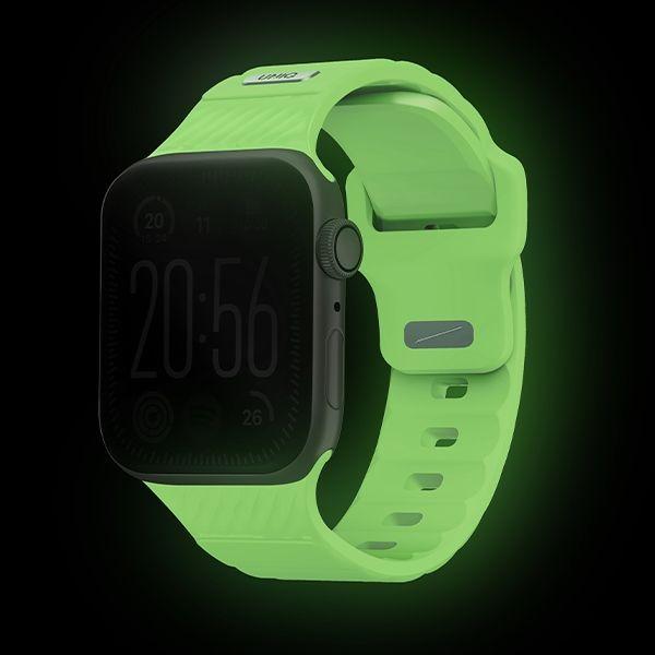 Actual product image Uniq Stride SE Apple Watch strap 42/41/40mm FKM Rubber Strap lume (Aluminum, FKM Rubber)