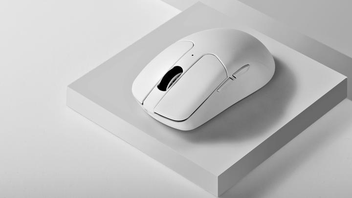 Actual product image Keychron M2 Wireless (white) (Wireless)