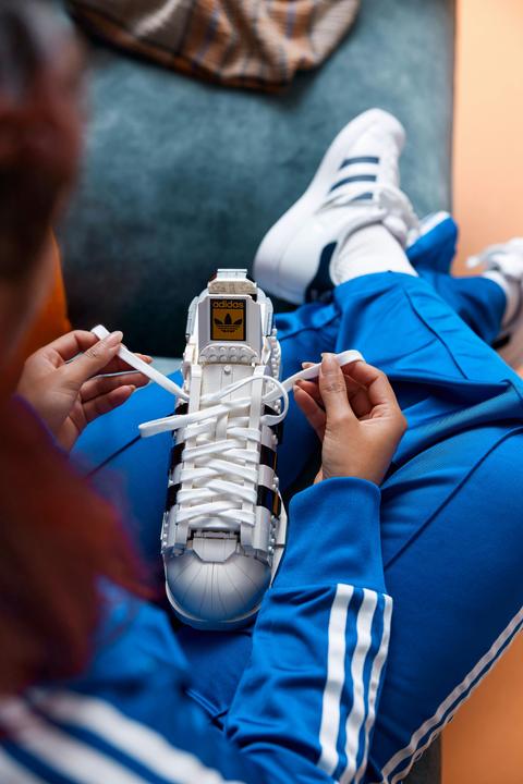 Produktbild LEGO Adidas Originals Superstar (10282, LEGO Icons)