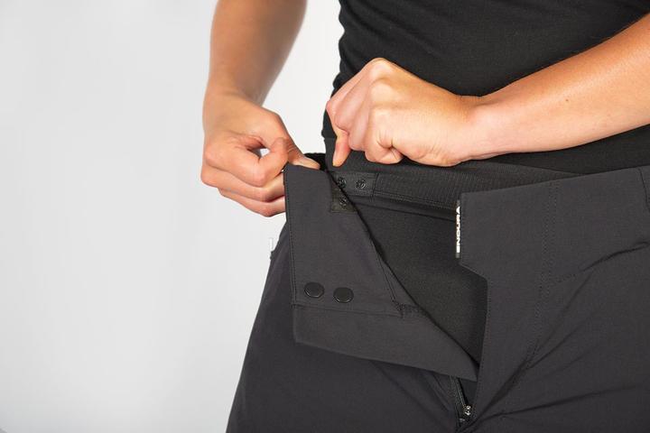 Produktbild Endura Damen Engineered Padded Boxer mit Clickfast (L)