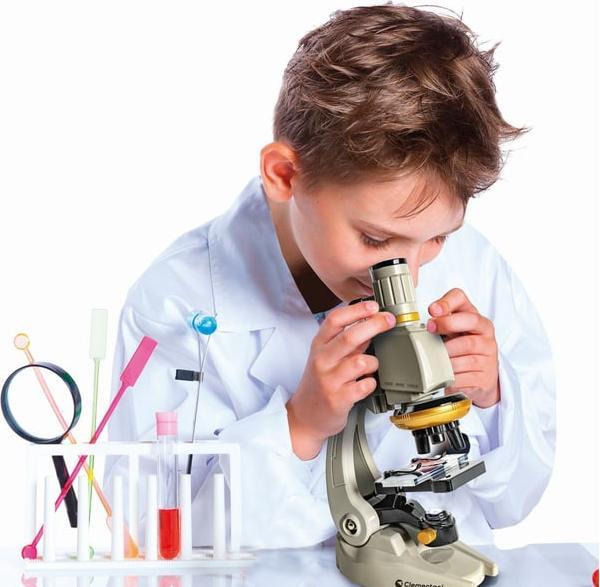 Actual product image Clementoni My Microscope Deluxe EN