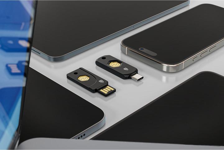 Actual product image Kensington VeriMark NFC+ Security Key - USB-A