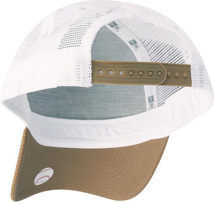 Actual product image New Era Trucker Cap - DIAMOND New York Yankees khaki