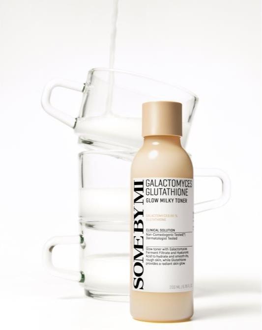 Produktbild Some By Mi Galactomyces Glutathione Glow Milky Toner 6.76oz 200ml (Gesichtswasser, 200 ml)