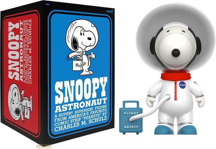 Actual product image Super7 Peanuts Supersize Vinyl Actionfigur Snoopy White Spacesuit 30 cm