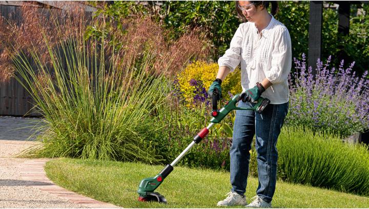 Actual product image Bosch Home & Garden UniversalGrassCut 18V-26-500 Set (Trim line)